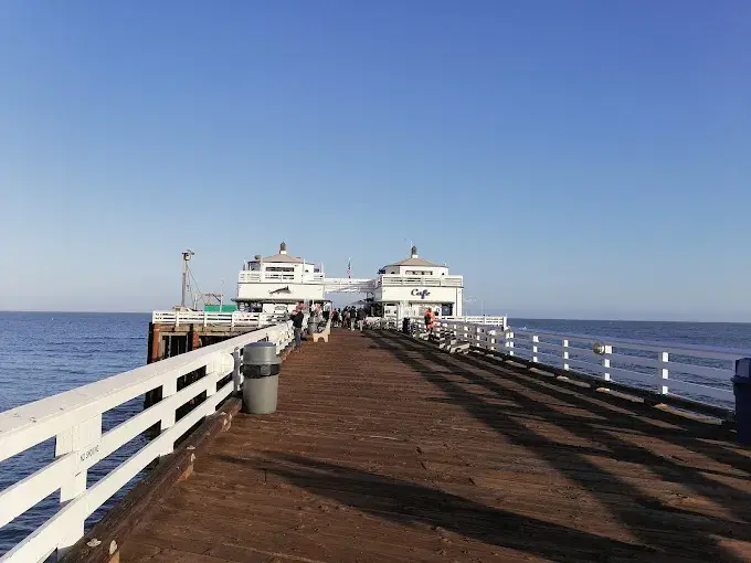 Tourist attraction, Historic pier